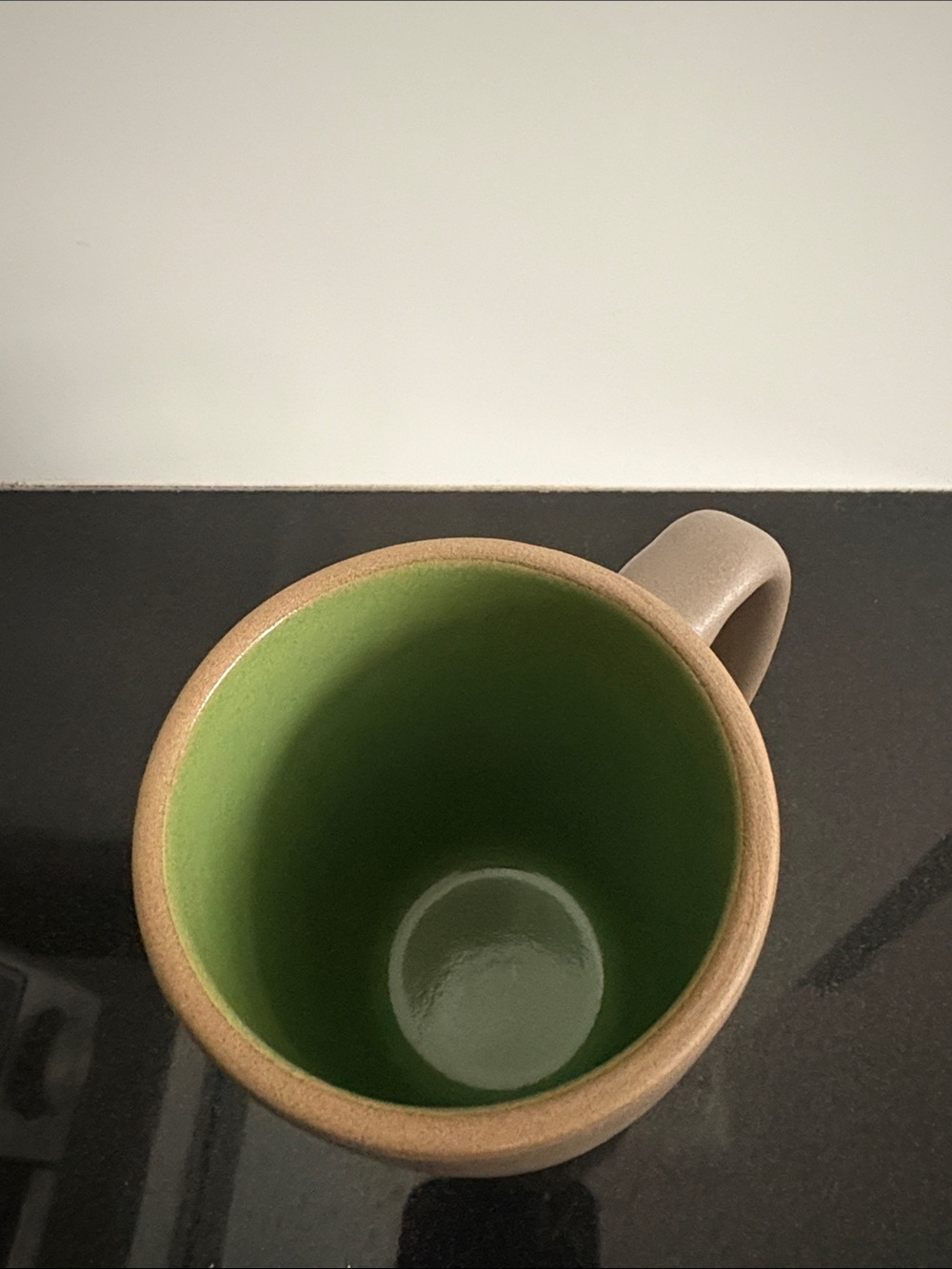 Heath Ceramics Matte Beige Mug with Green Interior - Picture 4 of 5